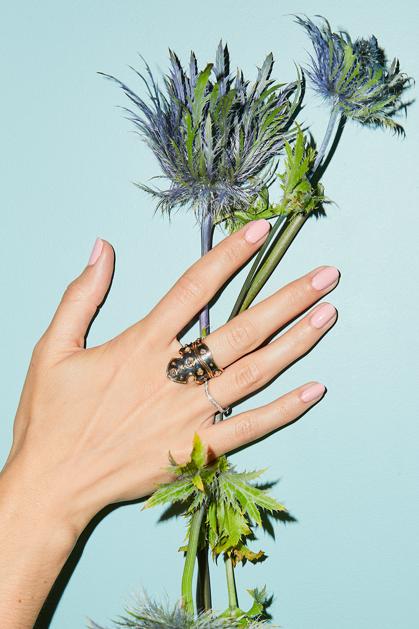 Elie Top Bague Bandeau Diamants La Dame du Lac Portée