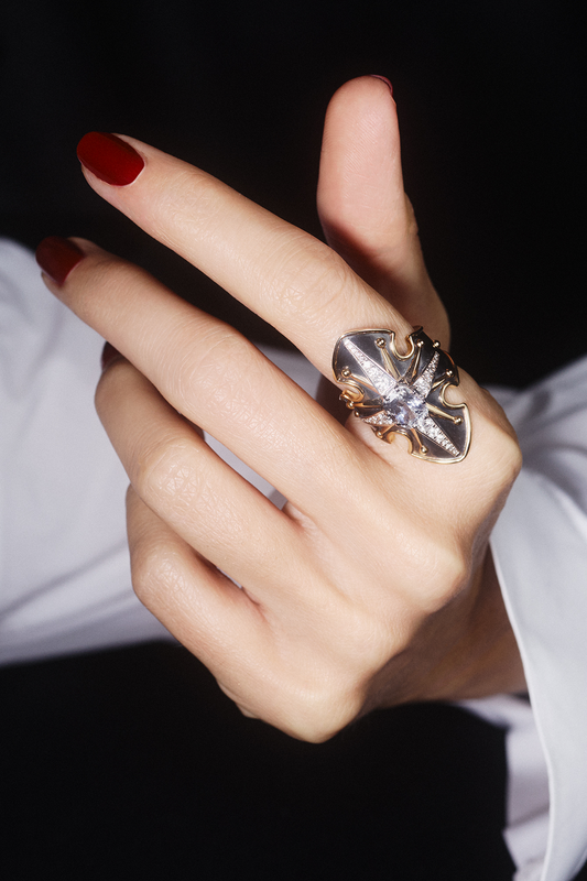 Elie Top Bague Bouclier Saphir Blanc