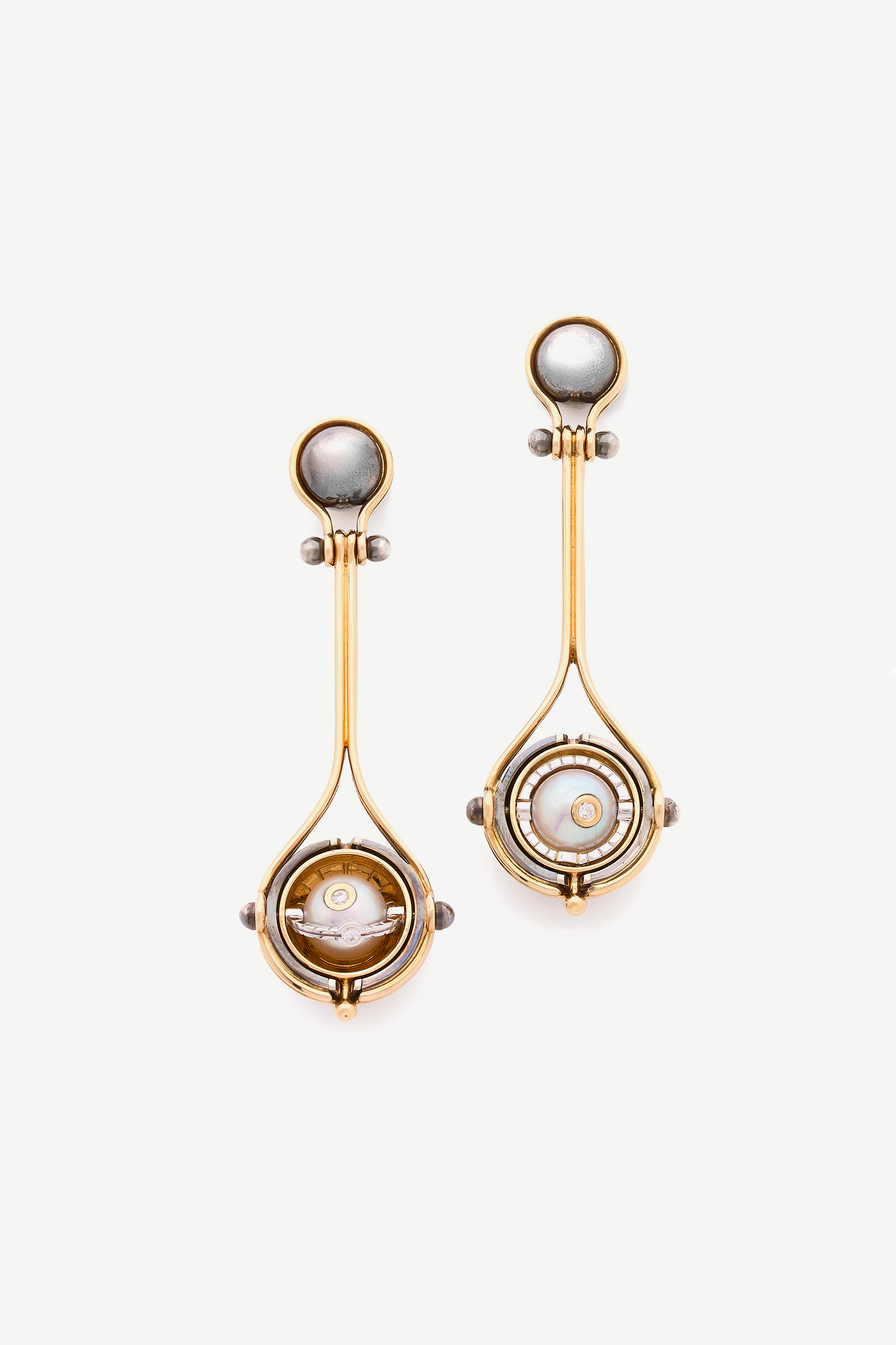 boucles d'oreilles earrings pluton pivotante akoya perles