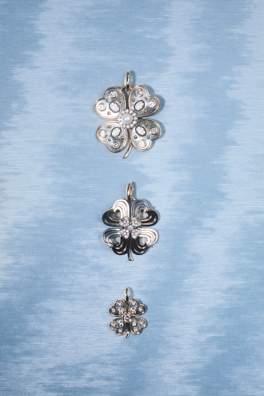 La Dame Du Lac Trèfle Charm