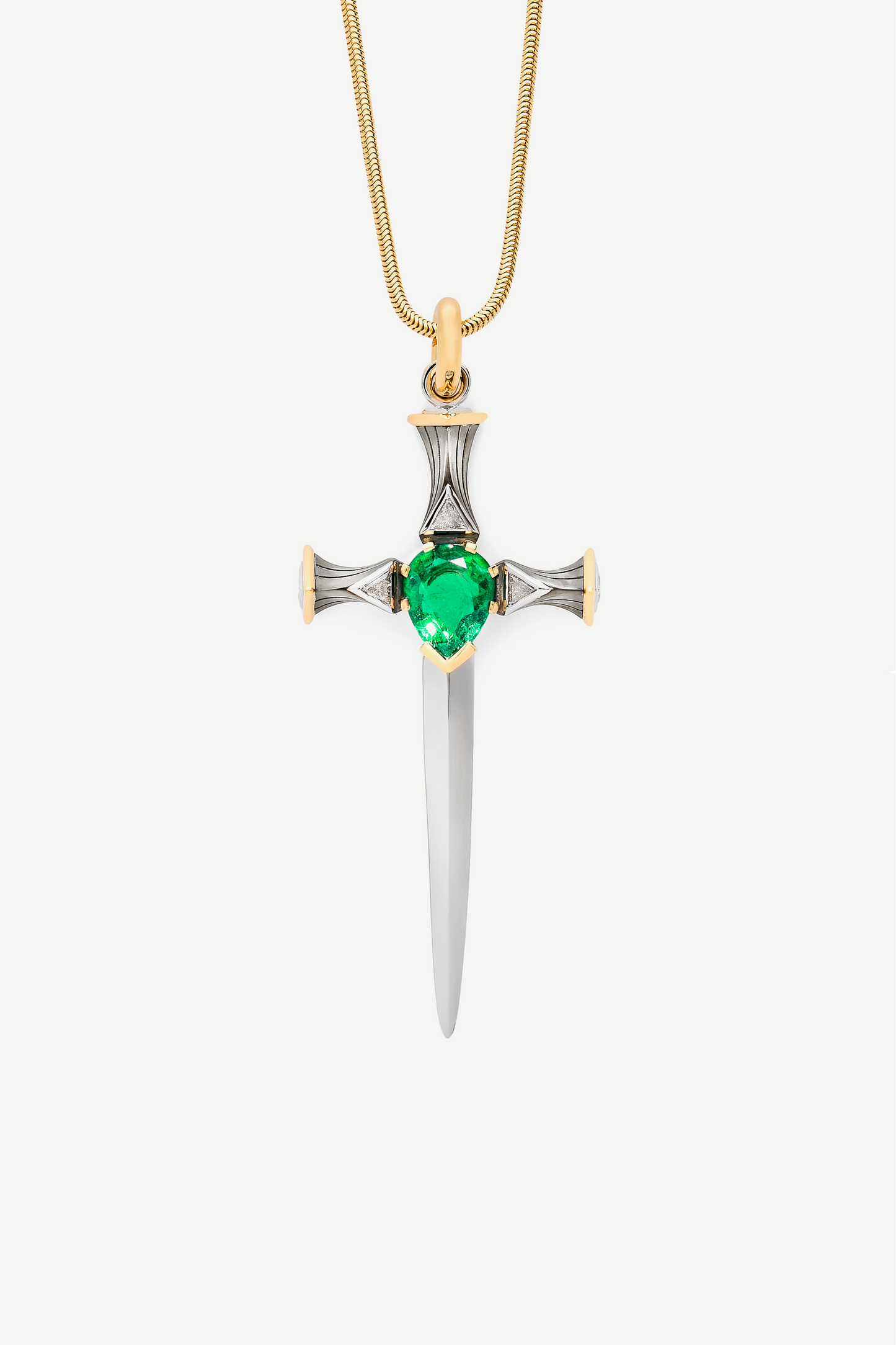 Emerald Épée Pendant